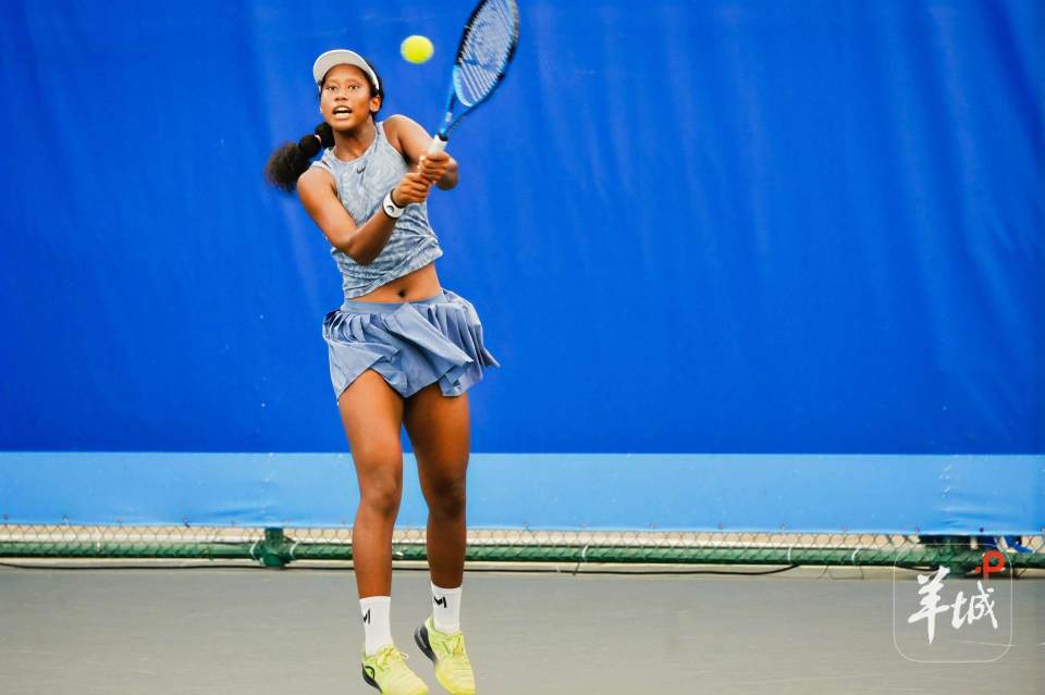 次网球测试, 稳打豪取