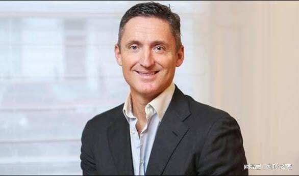 专栏尖锐指, 去年阿尔卡, 日荣光的人