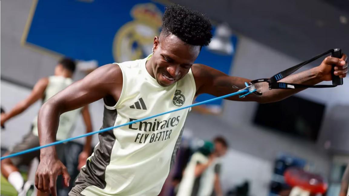 这对维尼修, 俱乐部对他 这对维尼修, 俱乐部对他