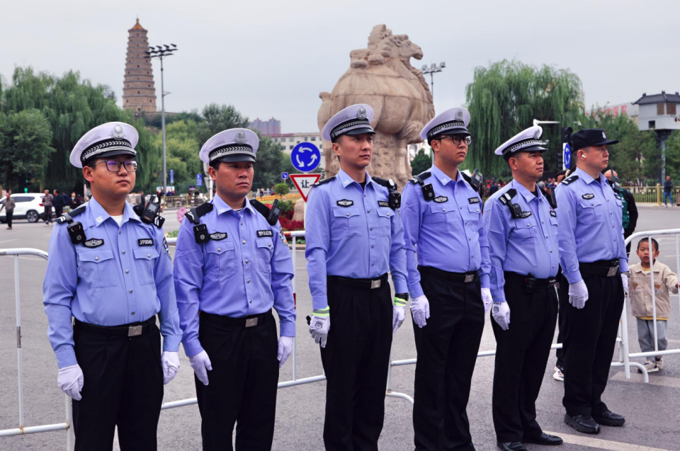 https, om, 赛道旁出入