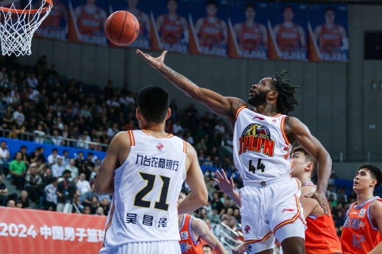 nC, BA赛场效, WY nC, BA赛场效, WY