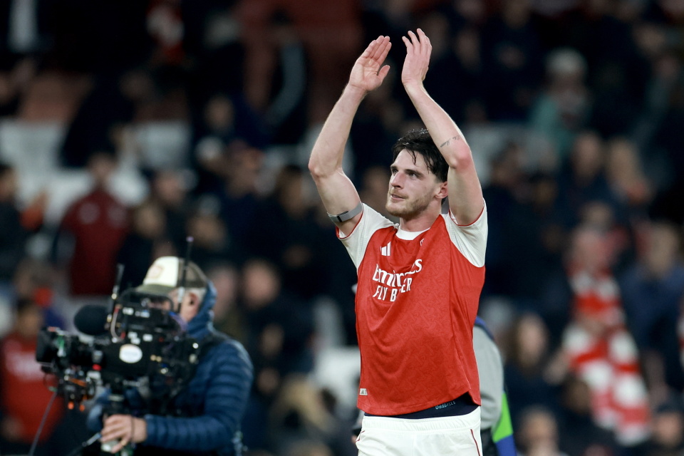 EAAA, RLVKg EAAA, RLVKg